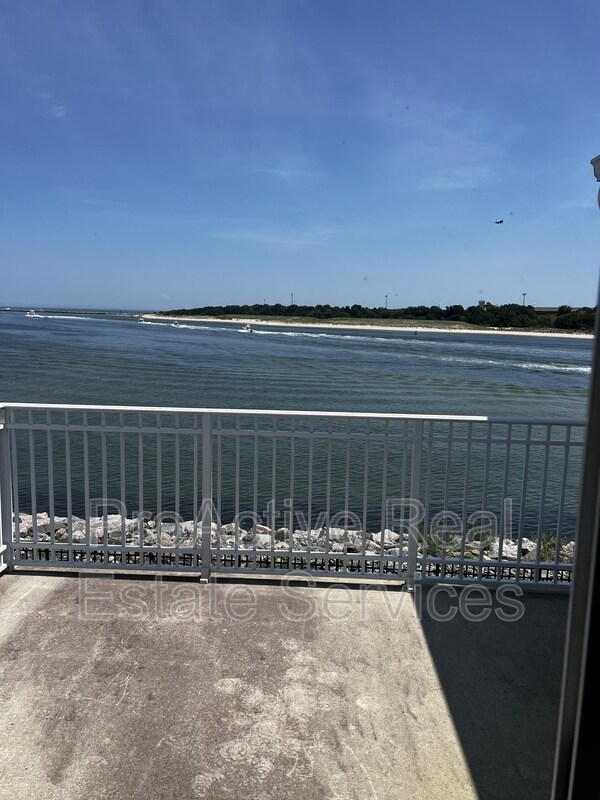 9468 Bay Front Dr Condo Condo - Image 