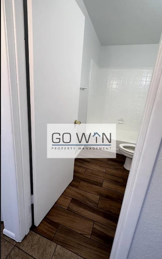 Photo - 1758 E 6th Ave Unidad 1764