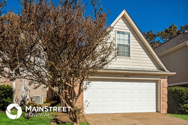 Building Photo - 9204 Lazzini Cove