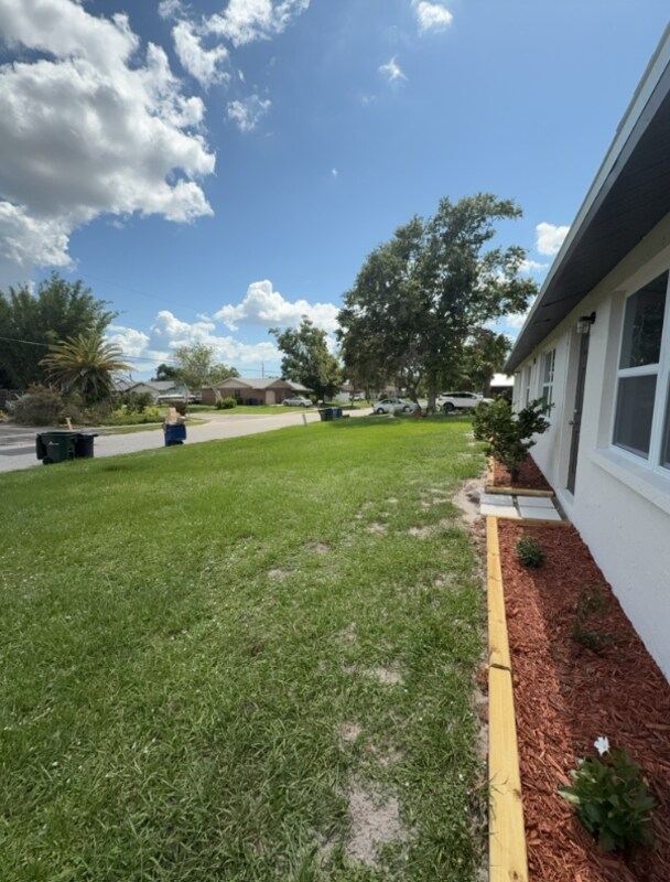 Photo - 7059 Brentford Rd