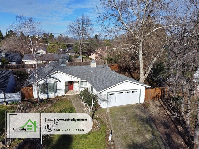 Building Photo - 256 Newport Dr