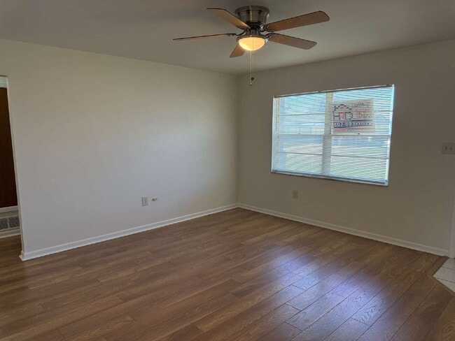 Photo - "Charming 2-Bedroom Retreat with optional studio on Coral Avenue – Cozy Comfort Awaits in Kissimm...