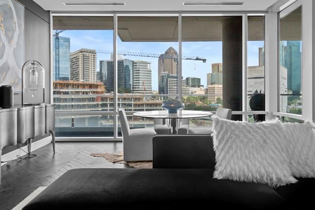 Photo - 2408 Victory Park Ln Unit 736