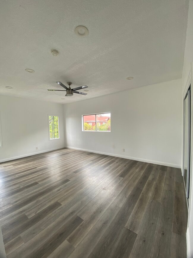 Main Studio Area - 1586 W 29th St Unit 1586