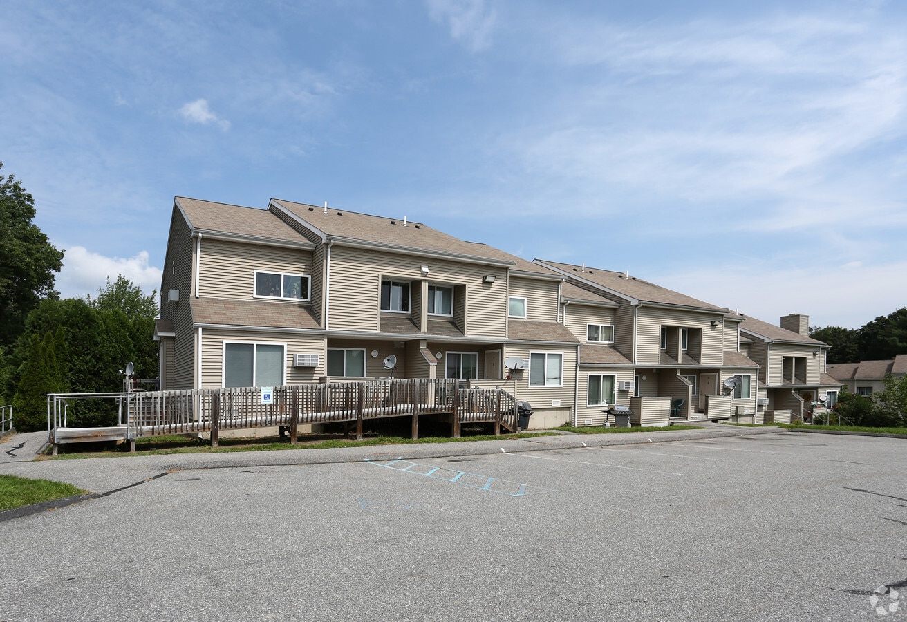 Photo - Woodland Hills Apartments