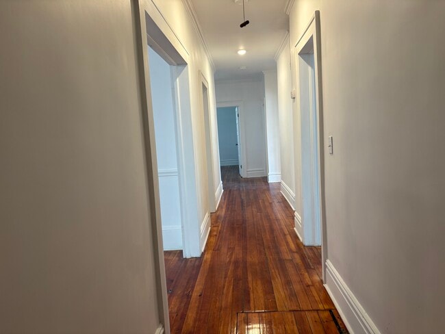 hall way - 1328 Shepherd St