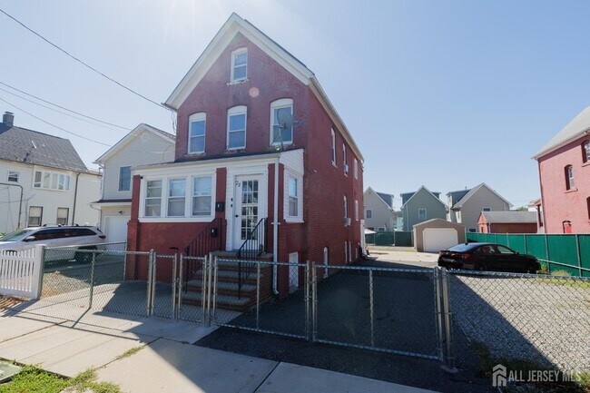 Photo - 28 Union St