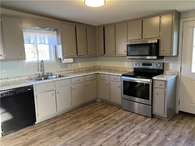 Photo - 14742-A South Blvd