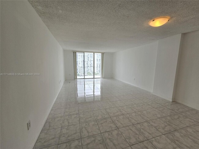 Photo - 2851 NE 183rd St Condominio Unidad 1010E