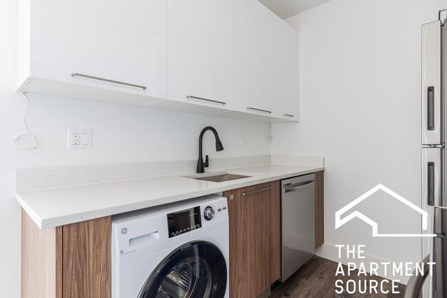 Photo - 941 W Carmen Ave Unit 606