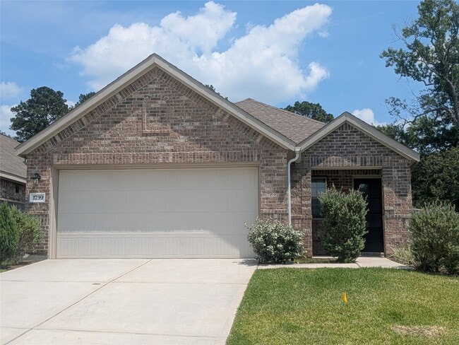 Building Photo - 1739 Sahara Dr
