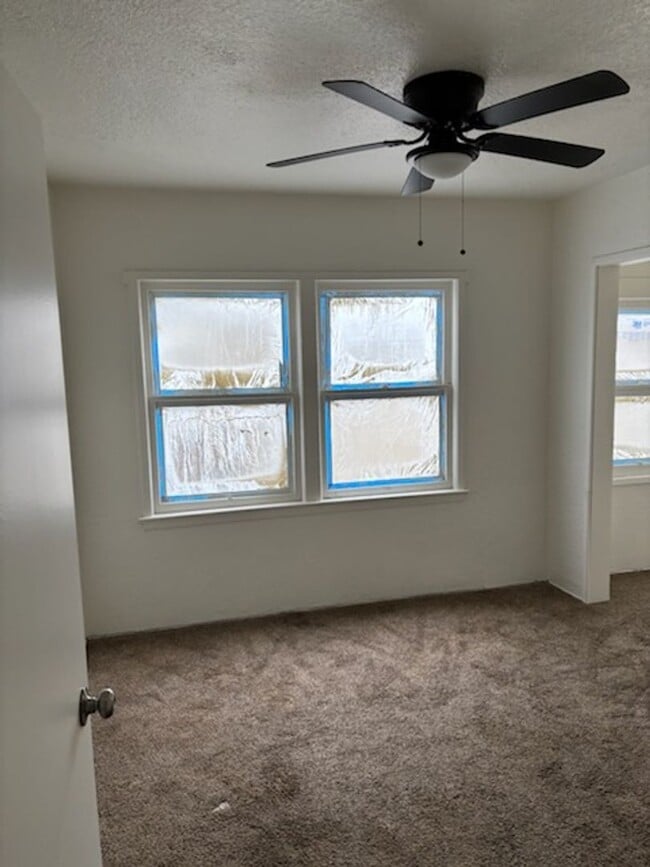 Photo - 2 bed 1 Bath in Oildale