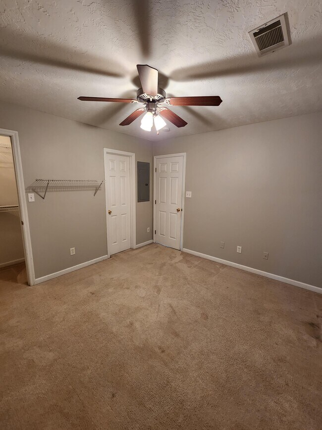 Photo - 501 Laurel Pl