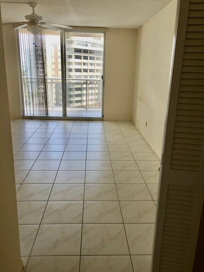 Bedroom - 1849 S Ocean Dr Unit 805