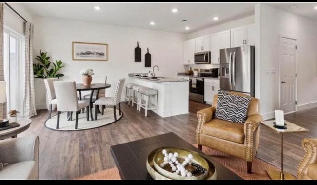 Photo - 3044 Bogart Ln