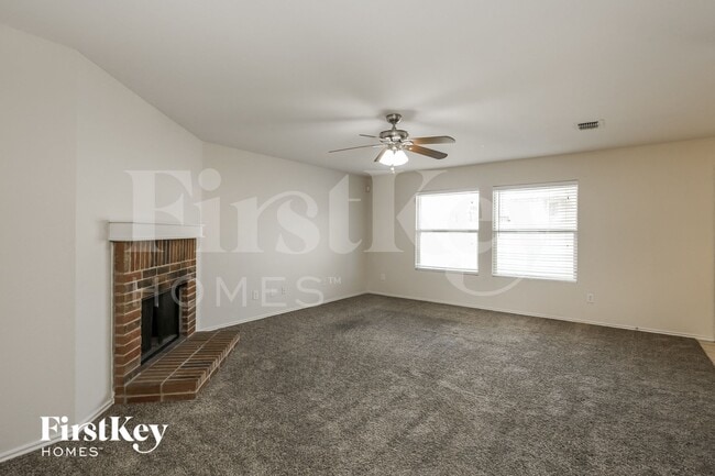 Photo - 852 Cats Eye Dr