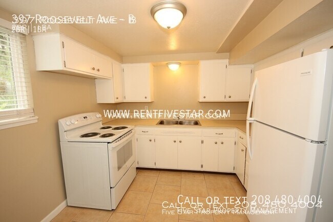 Photo - 397 Roosevelt Ave Unit B