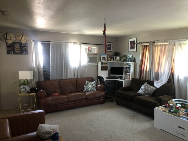 Building Photo - 841 Di Fiore Dr Unit #3 Rental