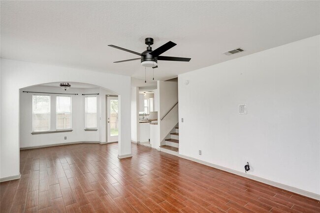 Photo - 348 Spillway Dr