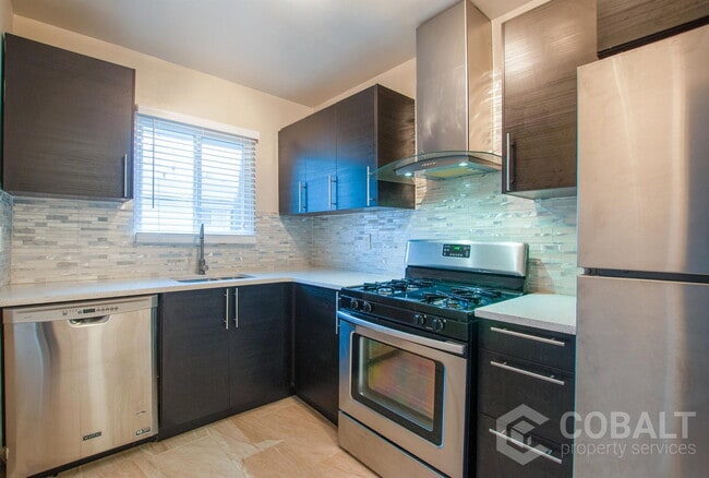 Building Photo - 773 Greenwood Ave NE Unit 07