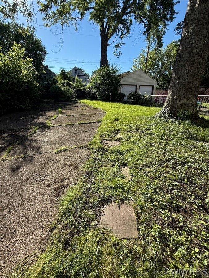 Photo - 301 Crestwood Ave