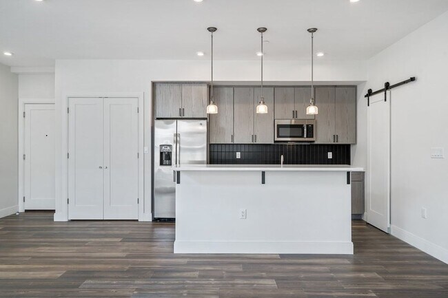 Photo - 429 Cherry St Unidad 12