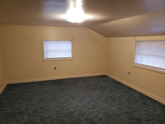 Photo - 531 Linden Dr