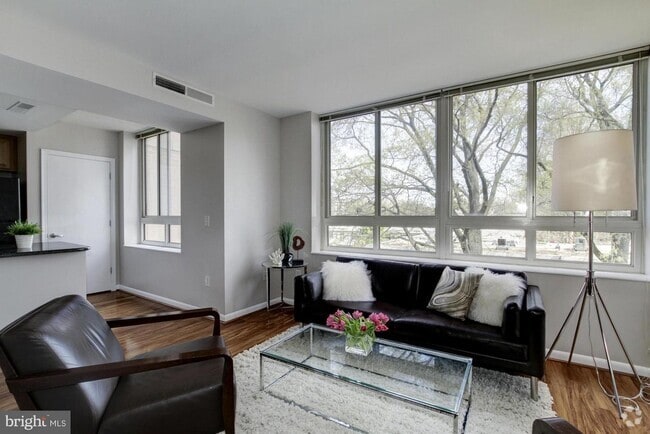 Building Photo - 355 I St SW Unit S323 Rental
