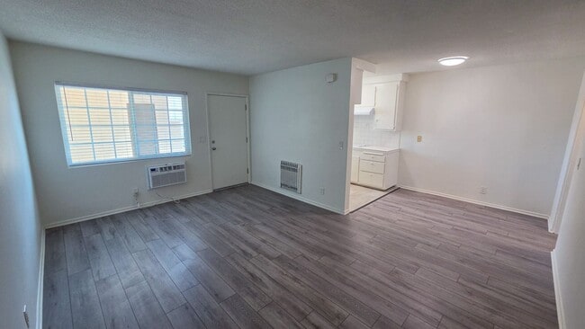 Photo - 856 N Euclid St Unit 854