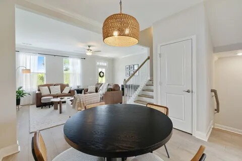 362 Savoy Lp