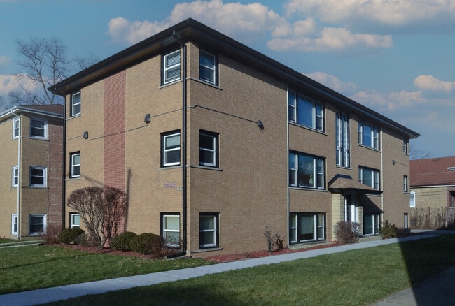 Building Photo - 6925 N Rosemary Ln Unit 2E