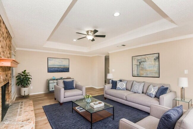 Photo - 125 Camelot Dr