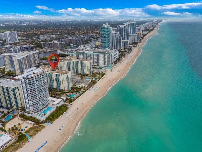 Photo - 3901 S Ocean Dr Unidad FL14-ID1049809P