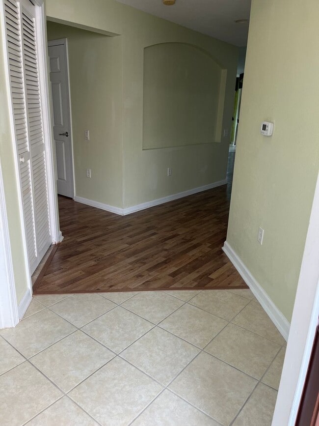 Photo - Welcome to the pinnacle of modern living –...