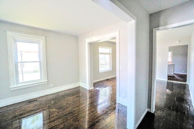 163 Leighton Ave Unidad 1