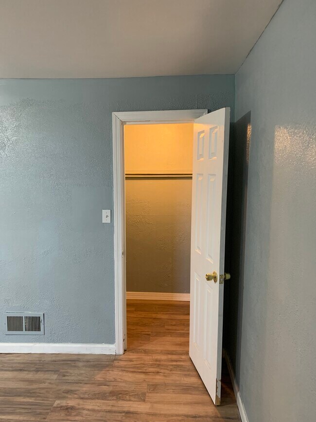 Photo - 5510 Black St Unidad 3