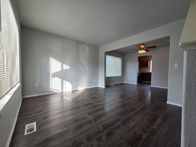 Photo - Beautiful Home in Spanaway!