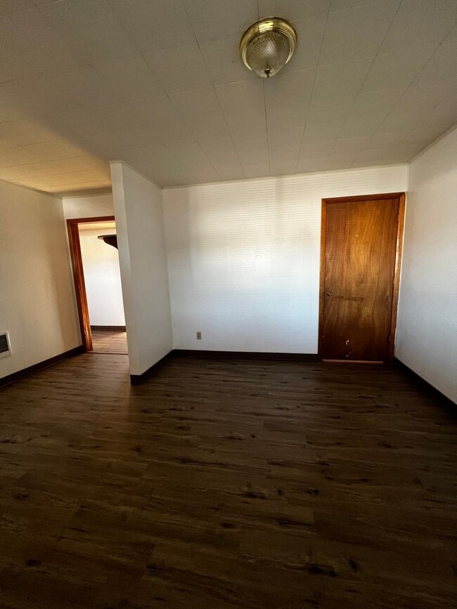 Photo - VMH-Vine Maple Triplex Unidad 806-QU