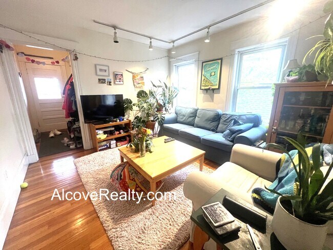 Photo - 21 Sartwell Ave Unit 2