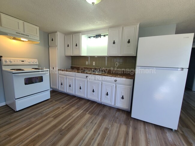 Photo - 7806 Stevensville-Baroda Rd
