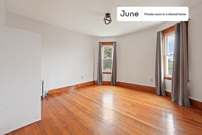 Photo - Room in Shared 4 bed/1 bath home Unit A