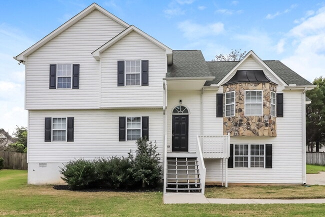 Building Photo - 19 Hedgerow Ct SE Rental