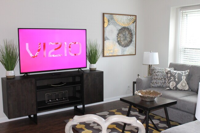 Photo - 7245 Meeting St