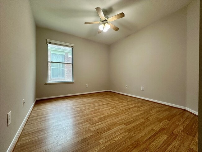 Photo - 21907 Willow Downs Dr