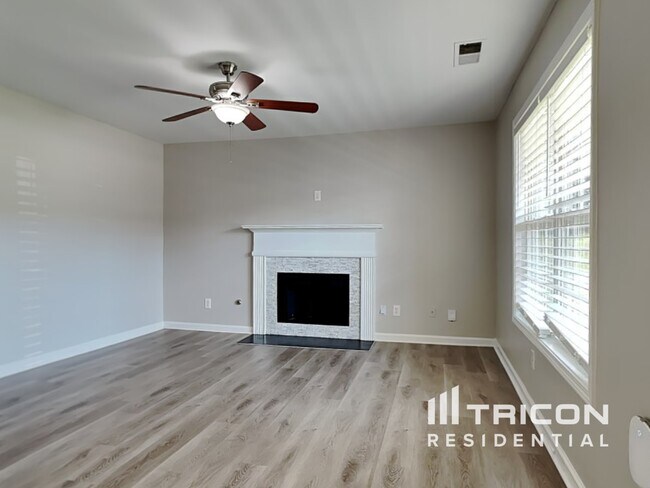 Photo - 6561 Squire Pl
