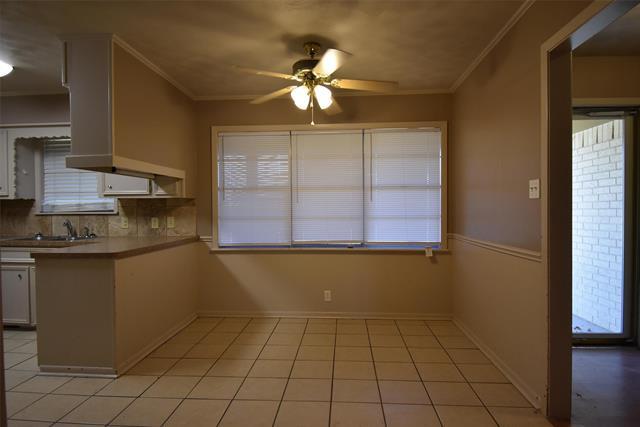 Photo - 206 Thomas St