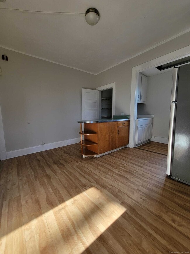 Photo - 766 Broad St Unit 3