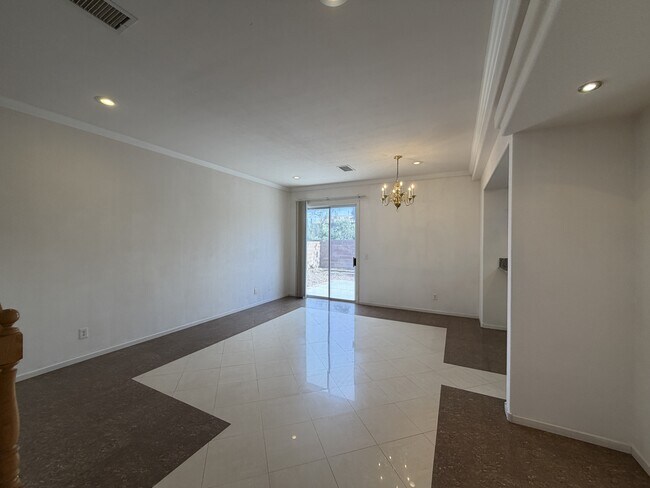 Photo - 10115 Capistrello Ave