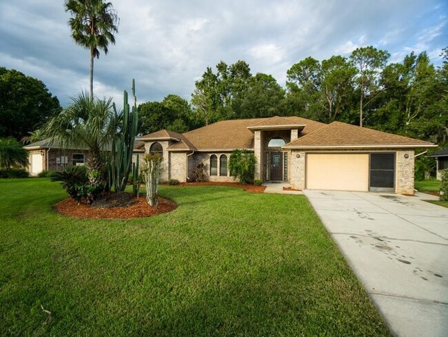 Charming Home in Spruce Creek Fly In! - Charming Home in Spruce Creek Fly In!