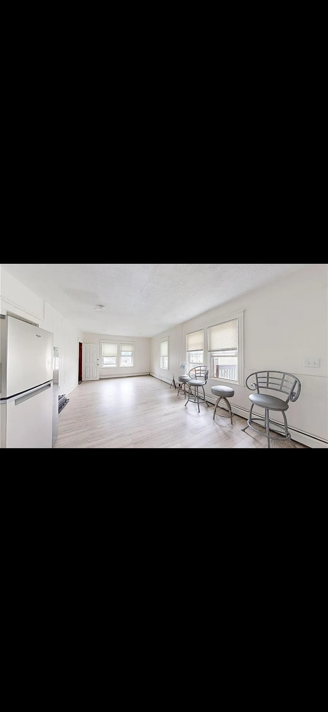 Photo - 163 Sabin St Unit 3